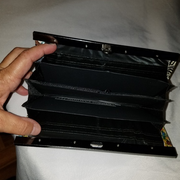 3 FOR 1 $$  PVC LONG WALLETs CLIPLOCK CLISE - Picture 4 of 4